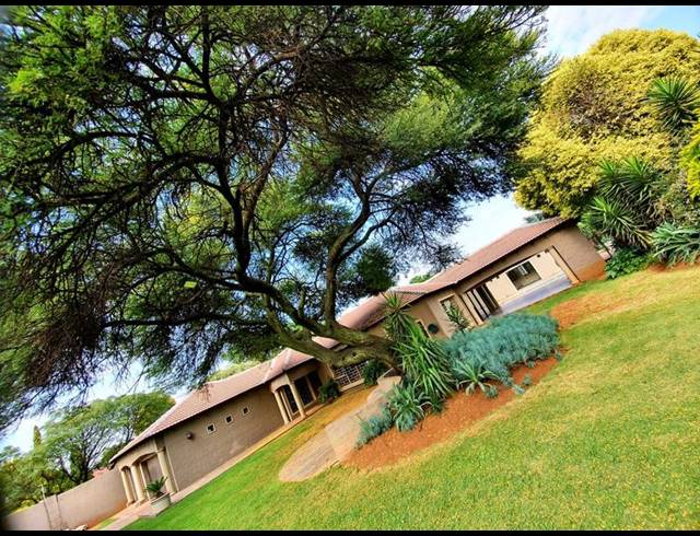 3 BEDROOM HOUSE FOR SALE IN SUNWARD PARK